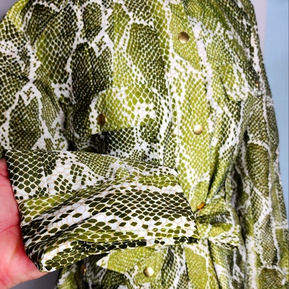 Jones New York Sport Woman's  Green Snake Print Lt Weight Jacket Sz L - Picture 6 of 10